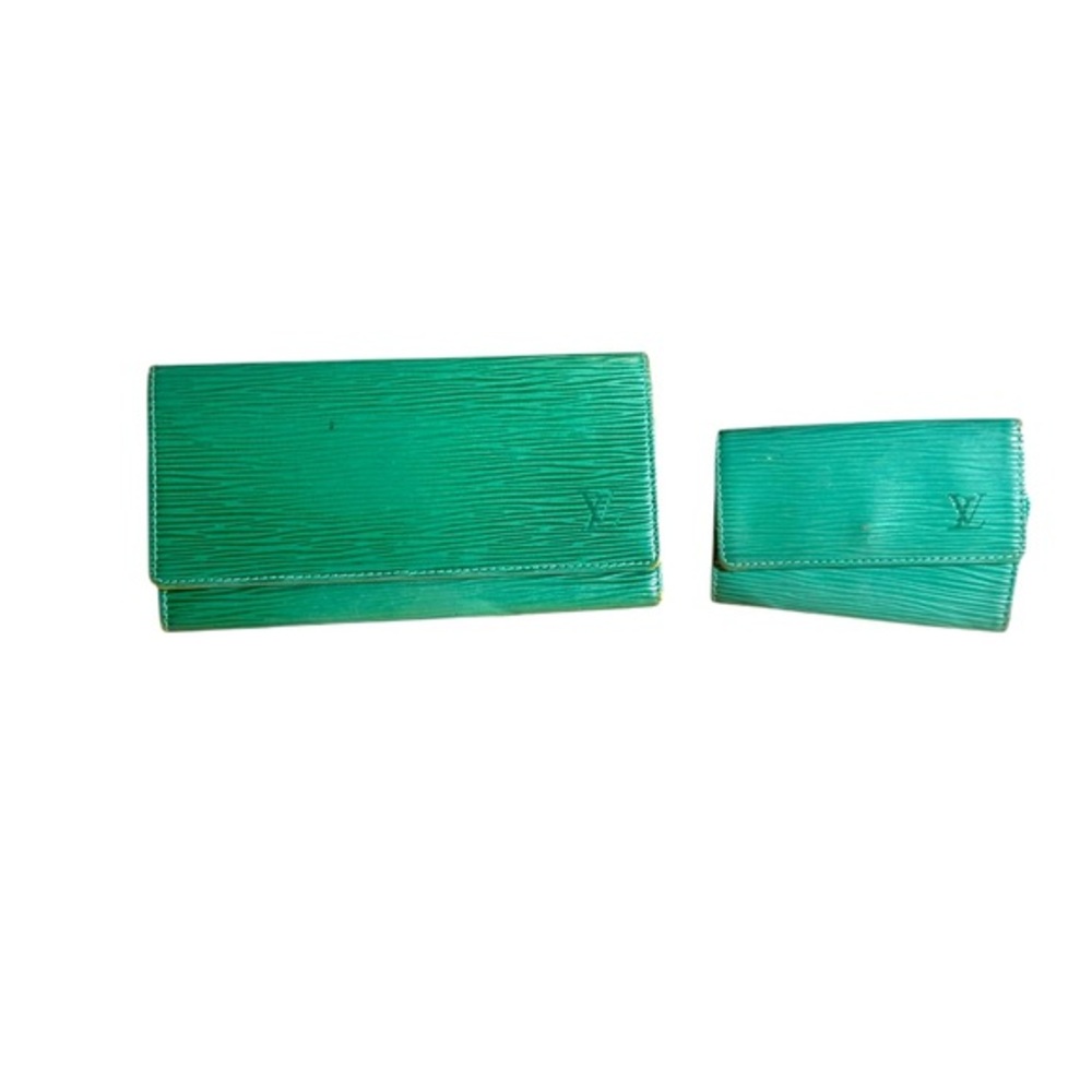 Louis Vuitton EPI leatherer wallet NWOT & Key holder EUC in green leather